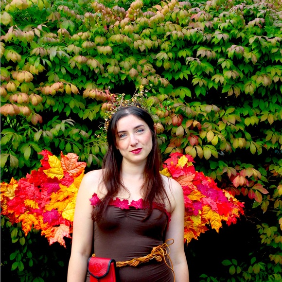 Meet your Posher, Theresa - Picture 1 of 2